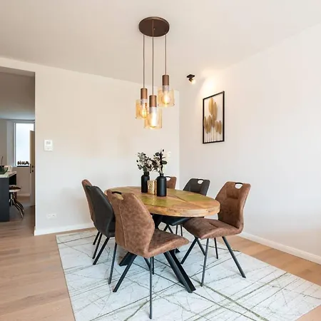Renovated Art Deco With Vintage Elements * Oostende