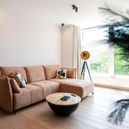 公寓 Renovated Art Deco With Vintage Elements *