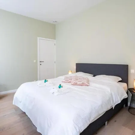 Appartement Renovated Art Deco With Vintage Elements