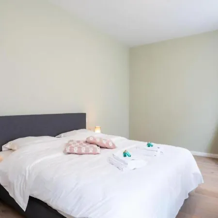 Appartement Renovated Art Deco With Vintage Elements