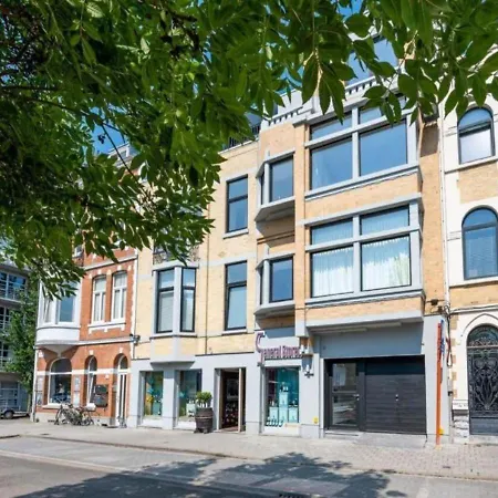 Renovated Art Deco With Vintage Elements Apartment Ostend