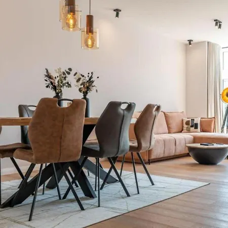 Renovated Art Deco With Vintage Elements * Ostend